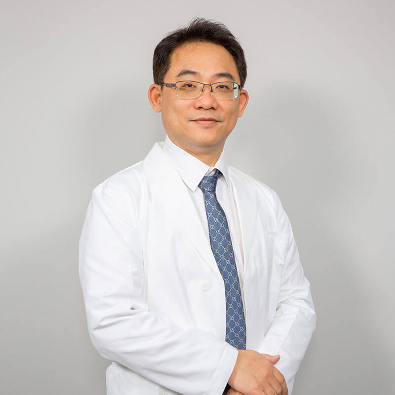 許鴻騰醫師 一般牙科