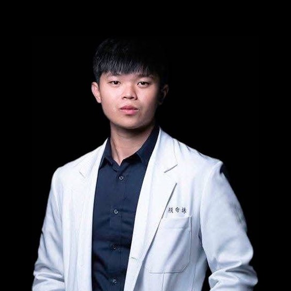 顏守謙醫師 一般牙科